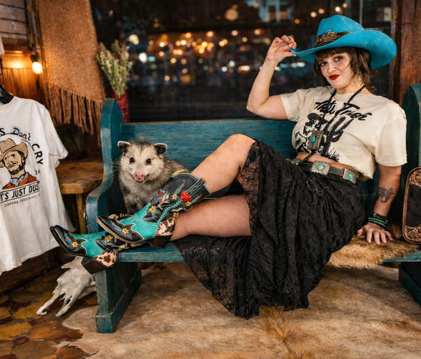 The Perfect Western Outfit: Turquoise Cowgirl Style with Lace, Statement Boots & Attitude