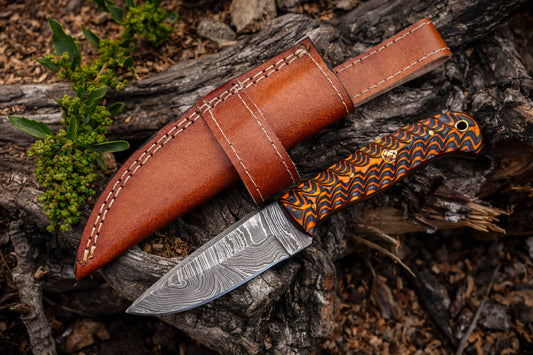 8' Damascus knife with leather sheath  Grooved handle