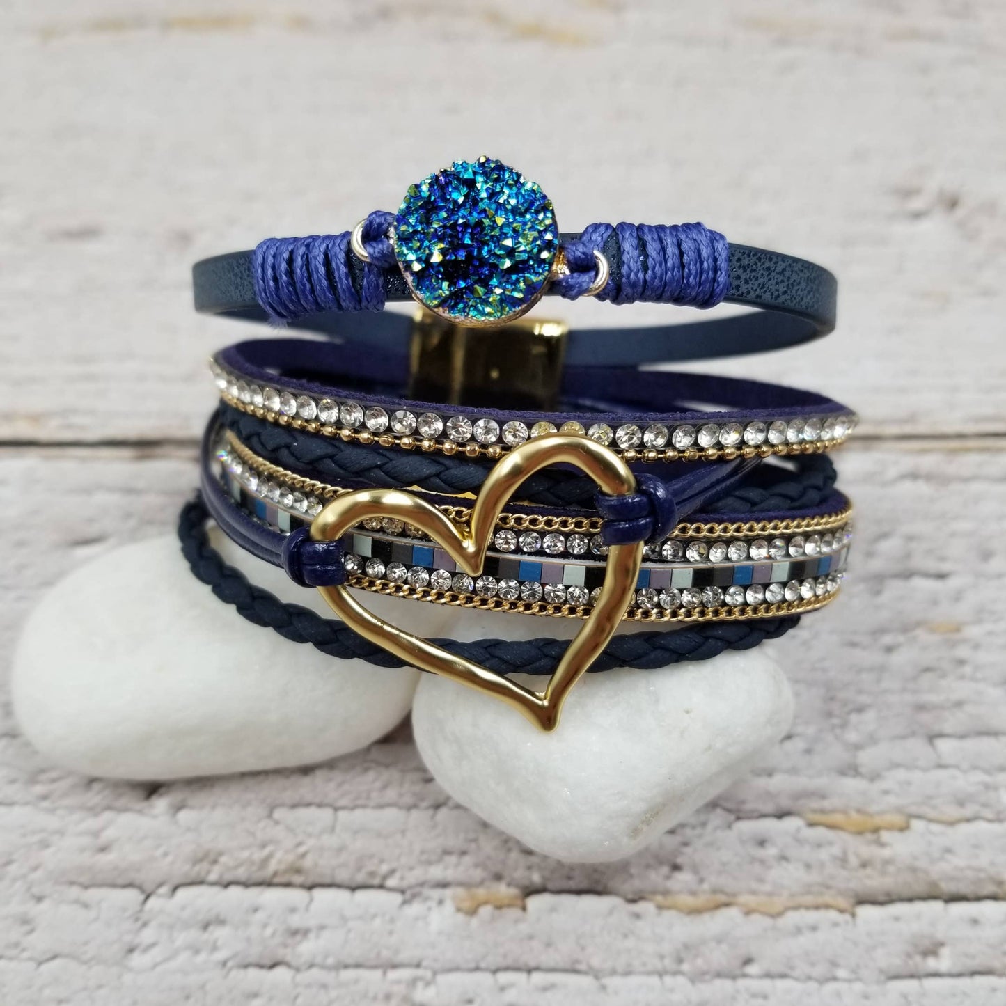 Heart Stacked Leather Magnetic Bracelet: Various colors