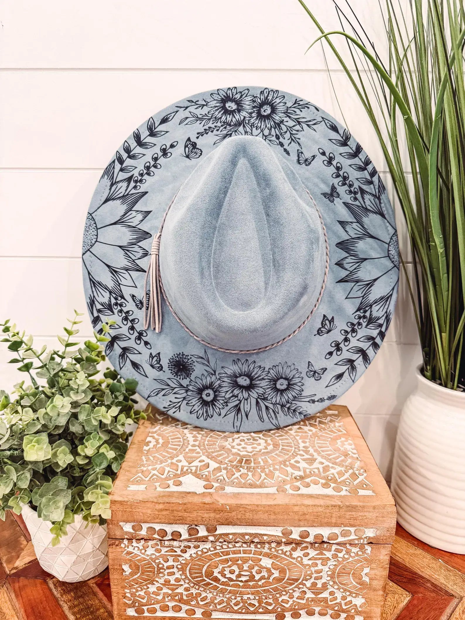 Engraved Floral Rancher Hat, Full Brim