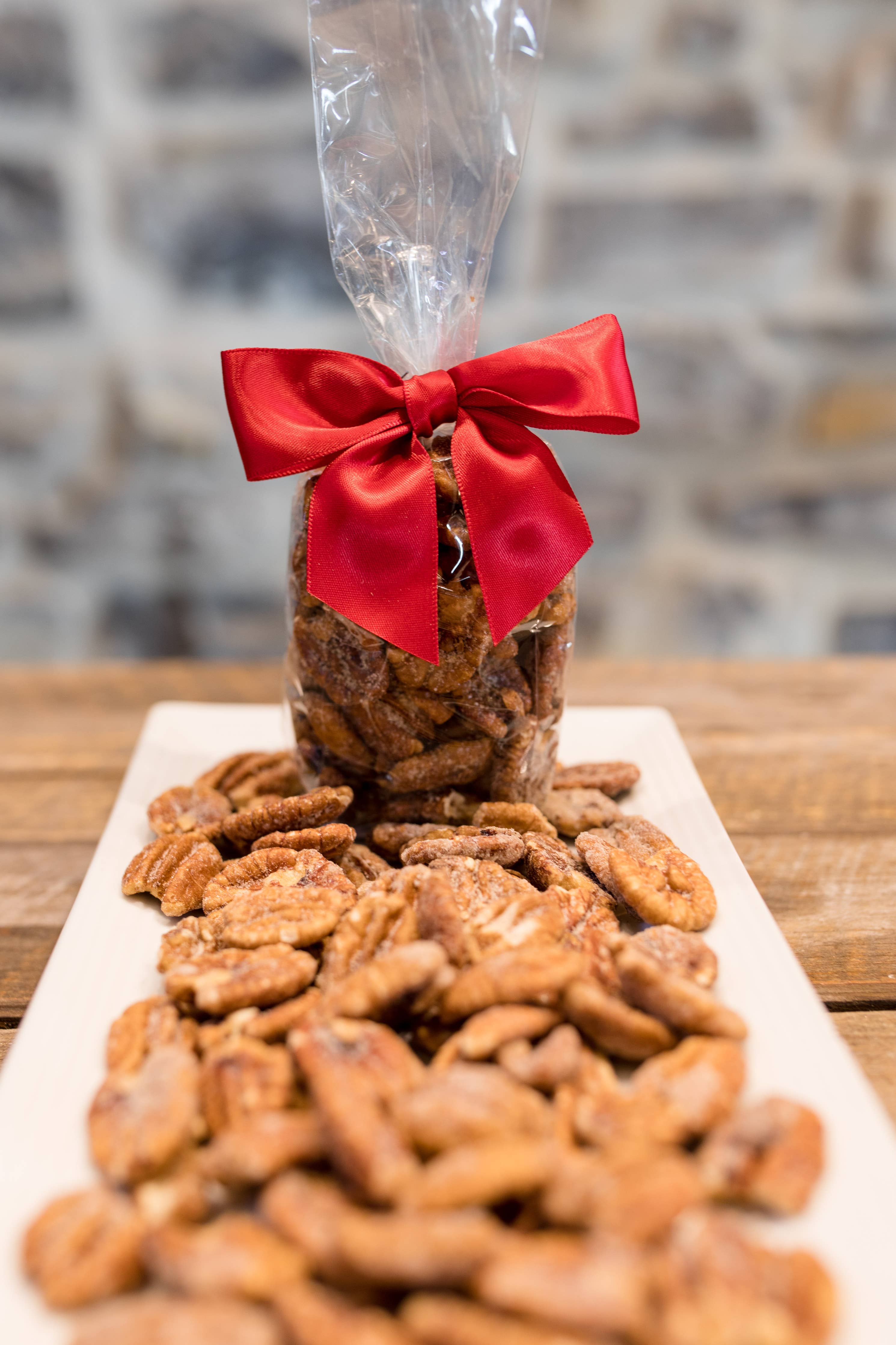 Praline Pecans - 5 oz Roadie Tub