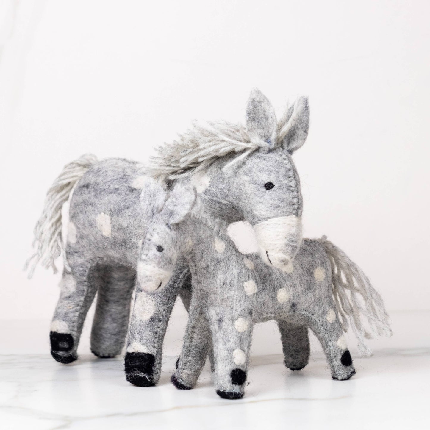 Horse - Dapple Grey Large