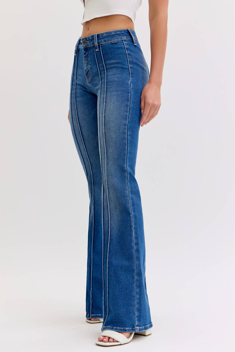 Mid-Rise Flare Jeans Pintuck Seam