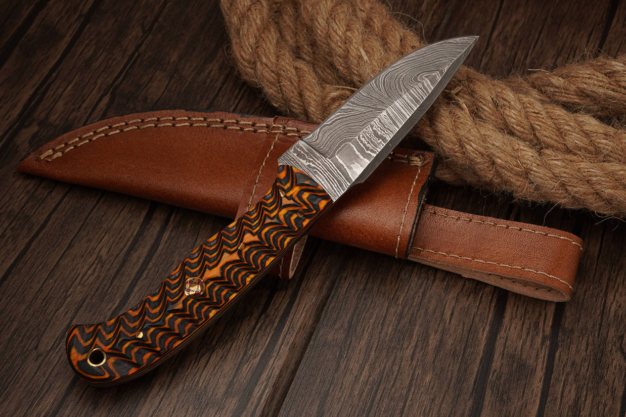 8' Damascus knife with leather sheath  Grooved handle