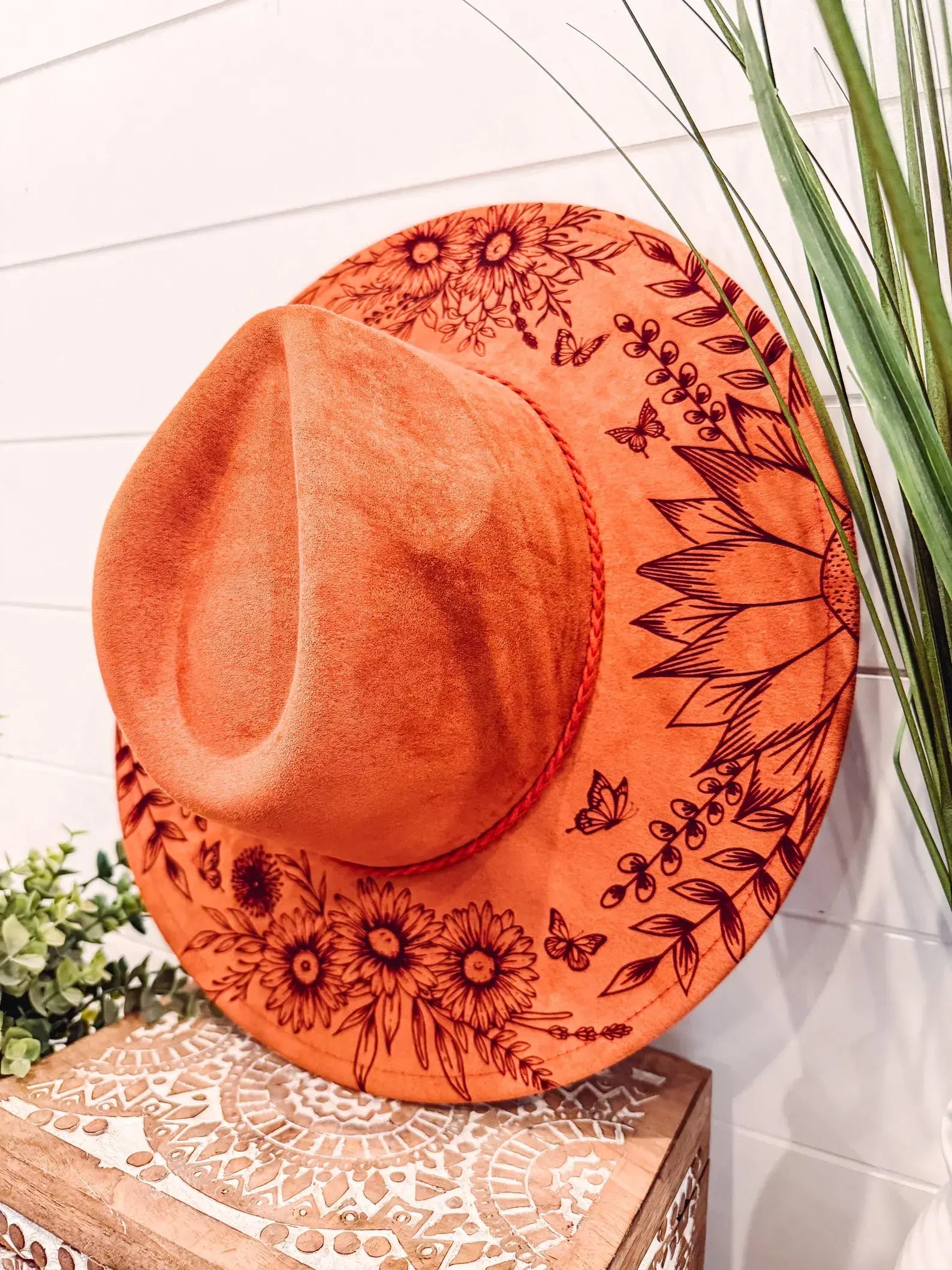 Engraved Floral Rancher Hat, Full Brim