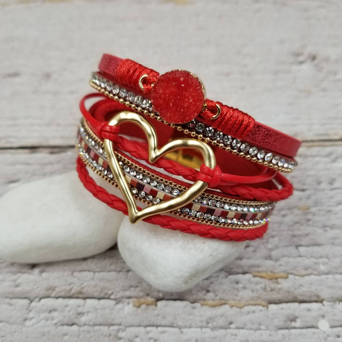 Heart Stacked Leather Magnetic Bracelet: Various colors