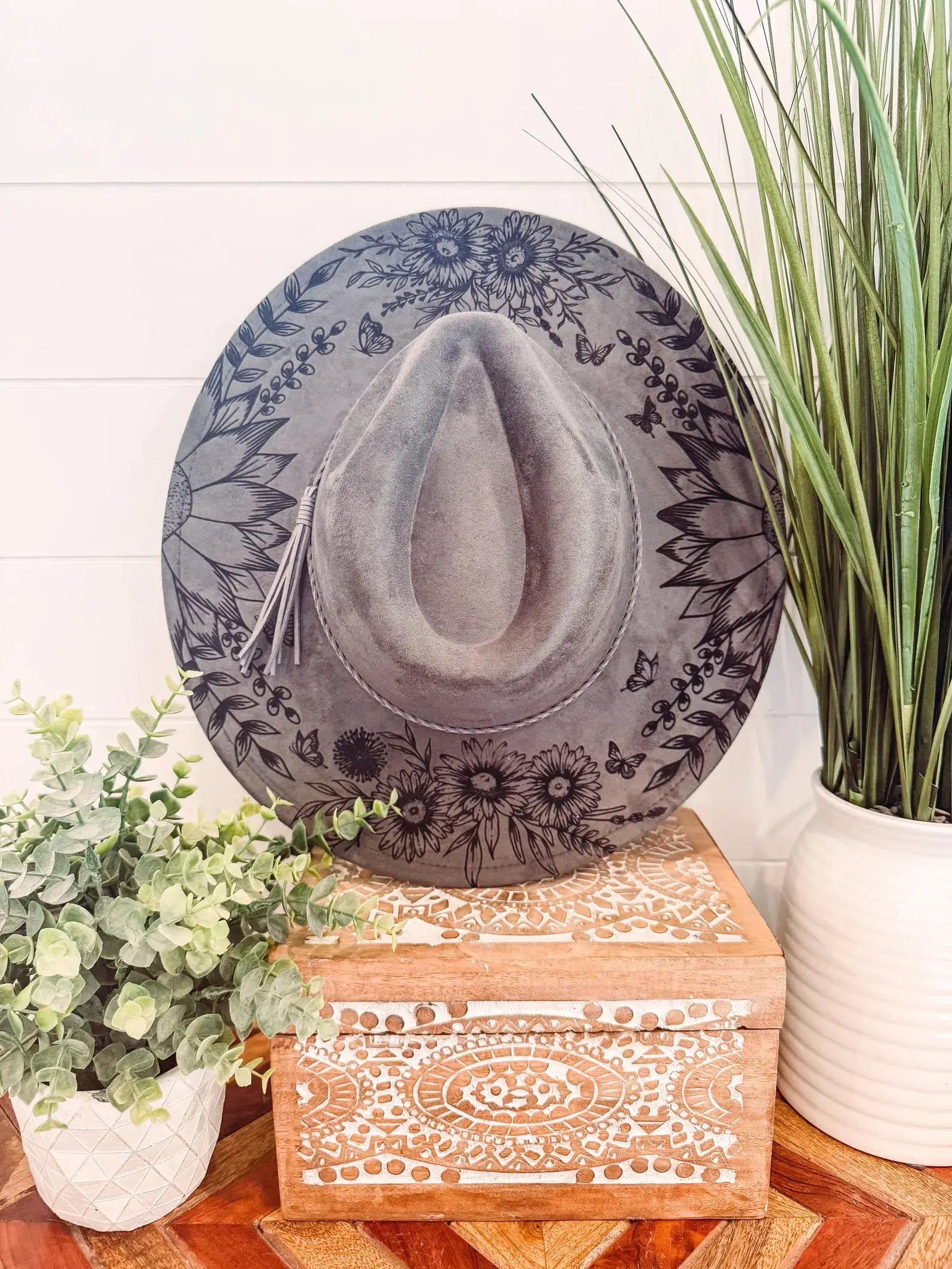 Engraved Floral Rancher Hat, Full Brim