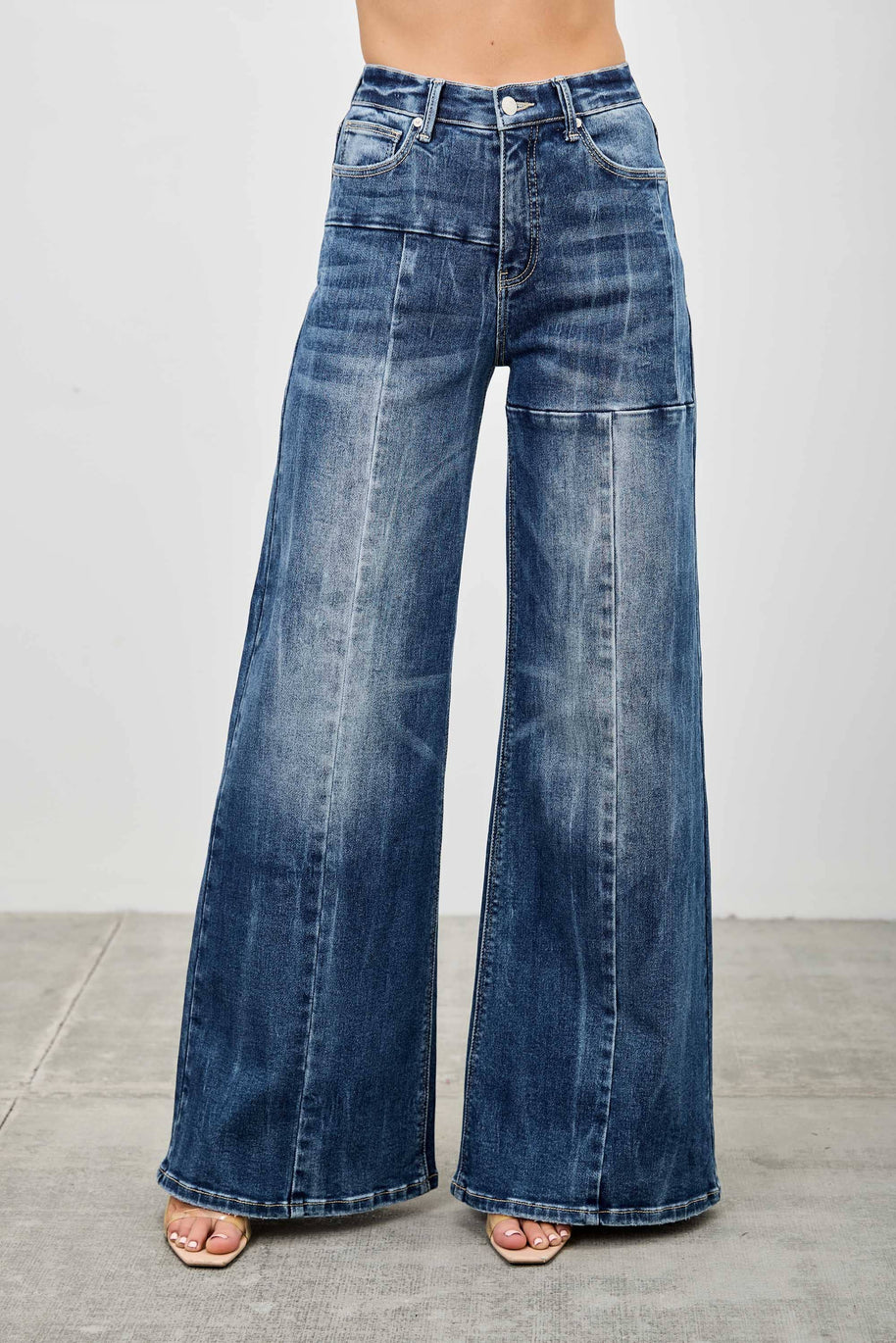 Mid-Rise Wide Leg Jeans