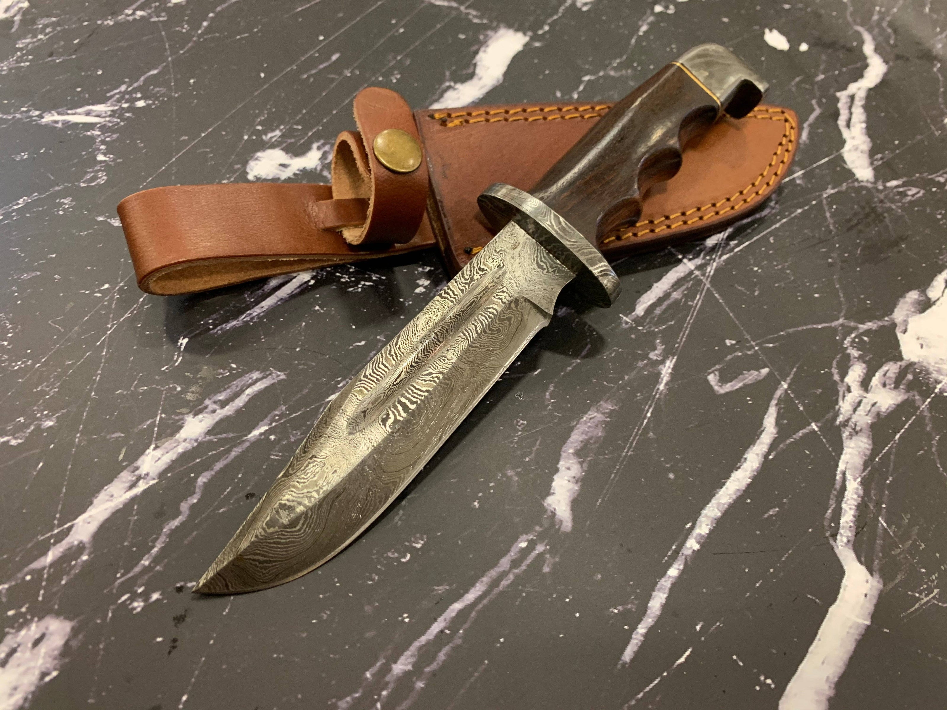 Damascus Hunting Knife Full Tang with Damascus Hilt