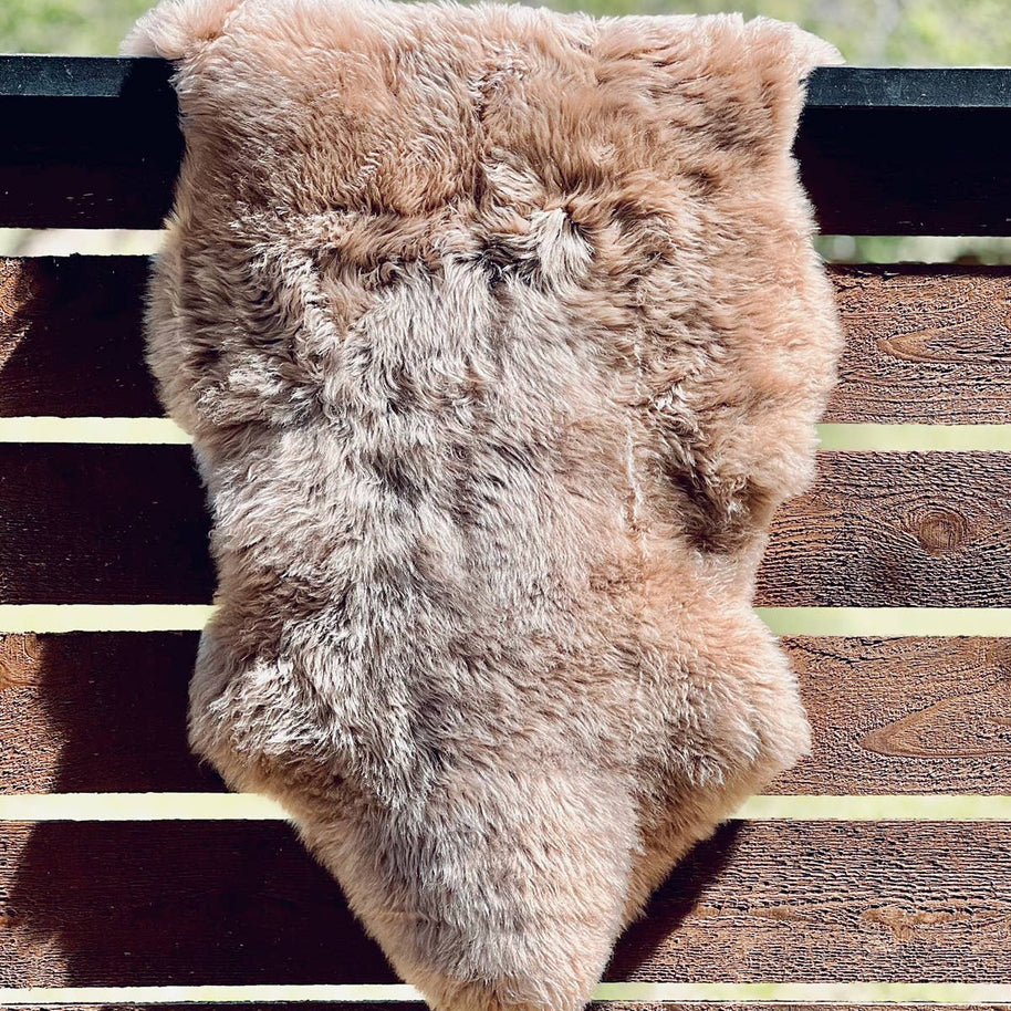 RODEO Genuine Sheepskin Rug – Premium Shearling Decor: Beige