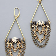 Dalmatian and hematite shoulder dusters