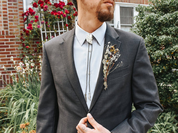 Gemstone Bolo Tie - Howlite