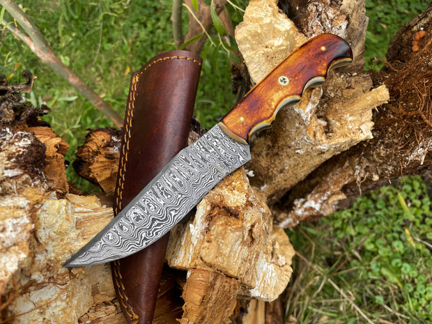 Damascus Knife Burnt Bone Handle, Fitted Grip