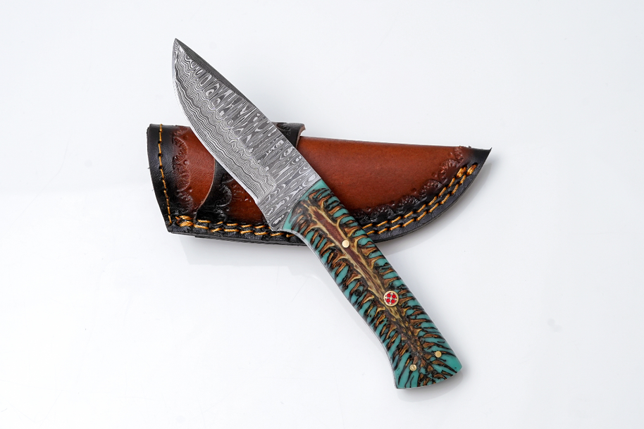 Damascus Knife — Stabilized Pine Cone & Resin Handle