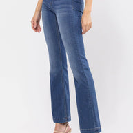 Mid-Rise Medium Wash Flared Jegging