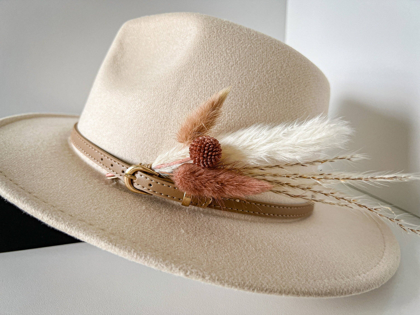 Hat Accent  Mauve Billy Ball