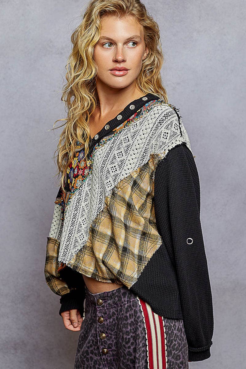 Patwork V-Neck Knit Top