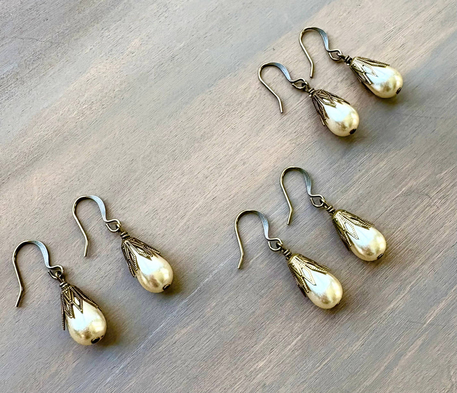 Classic Antique Pearl Drop Earring