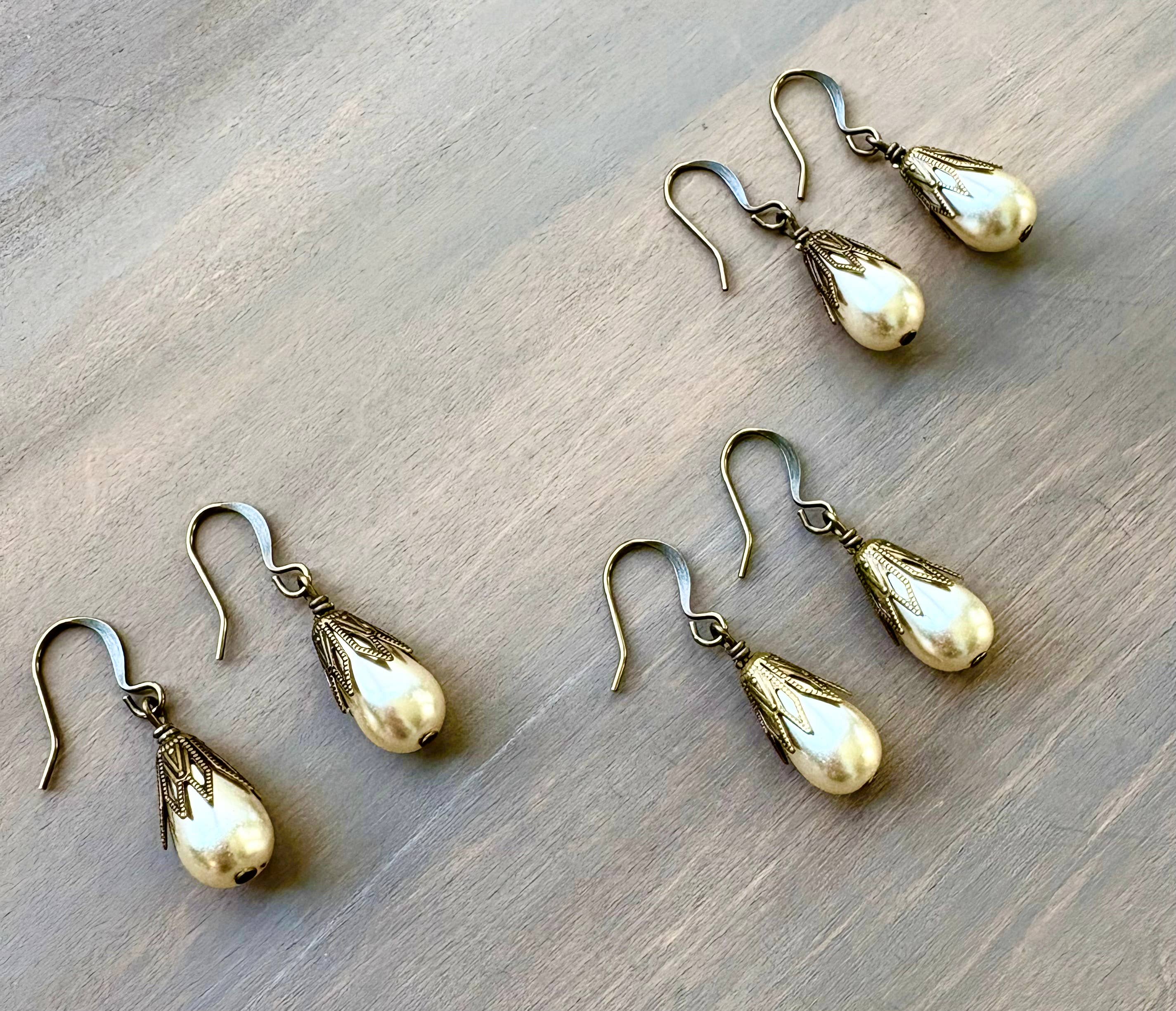 Classic Antique Pearl Drop Earring