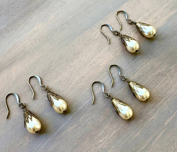Classic Antique Pearl Drop Earring