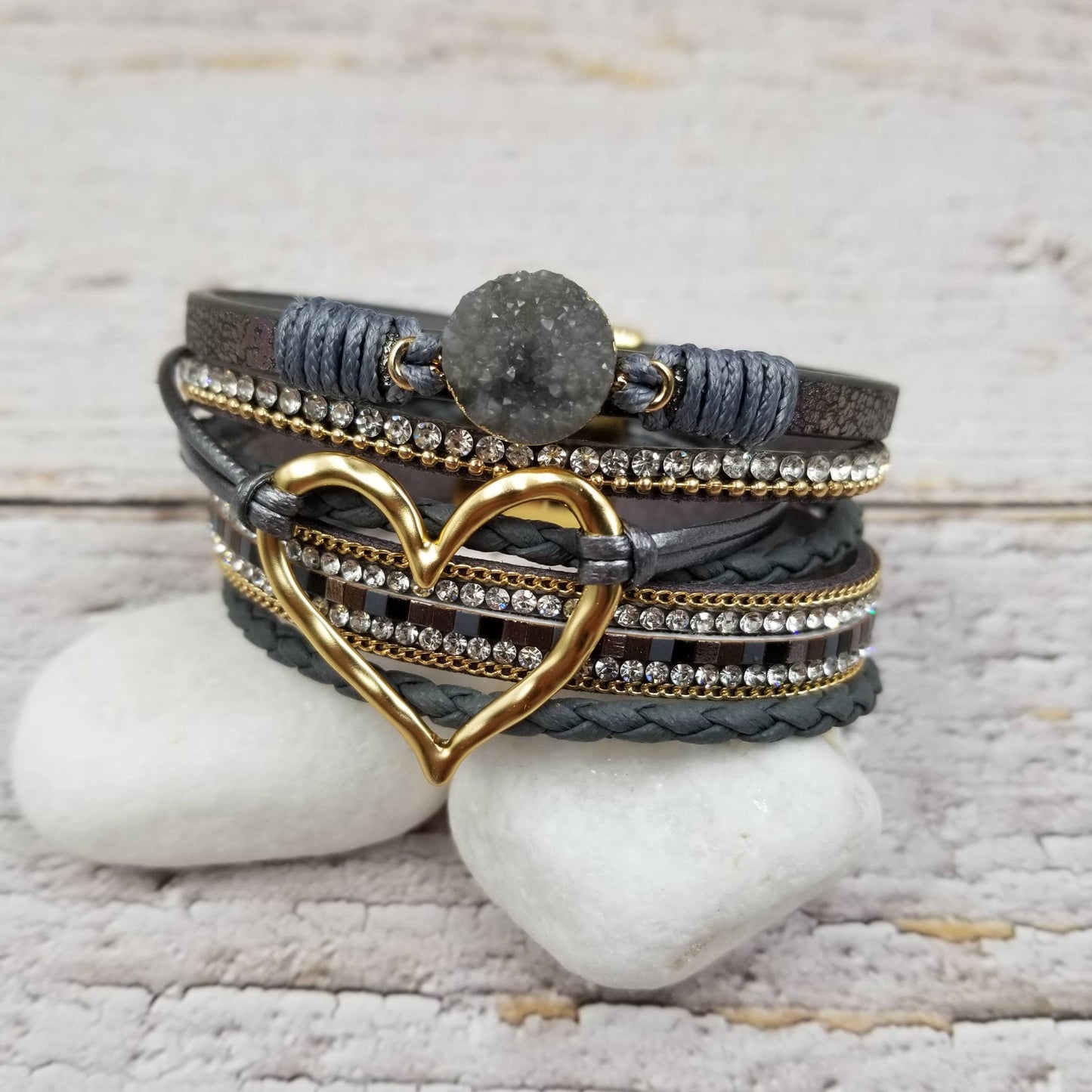 Heart Stacked Leather Magnetic Bracelet: Various colors