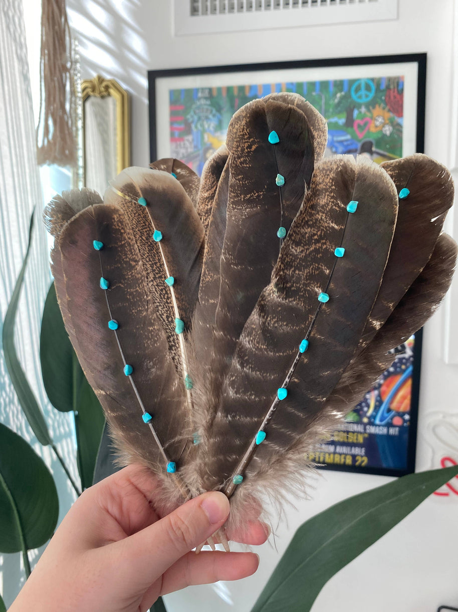 Spotted Guinea Hat Feather with Abalone