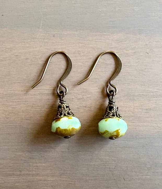 Earthen Beauty Simple Drop Earrings in Pale Green