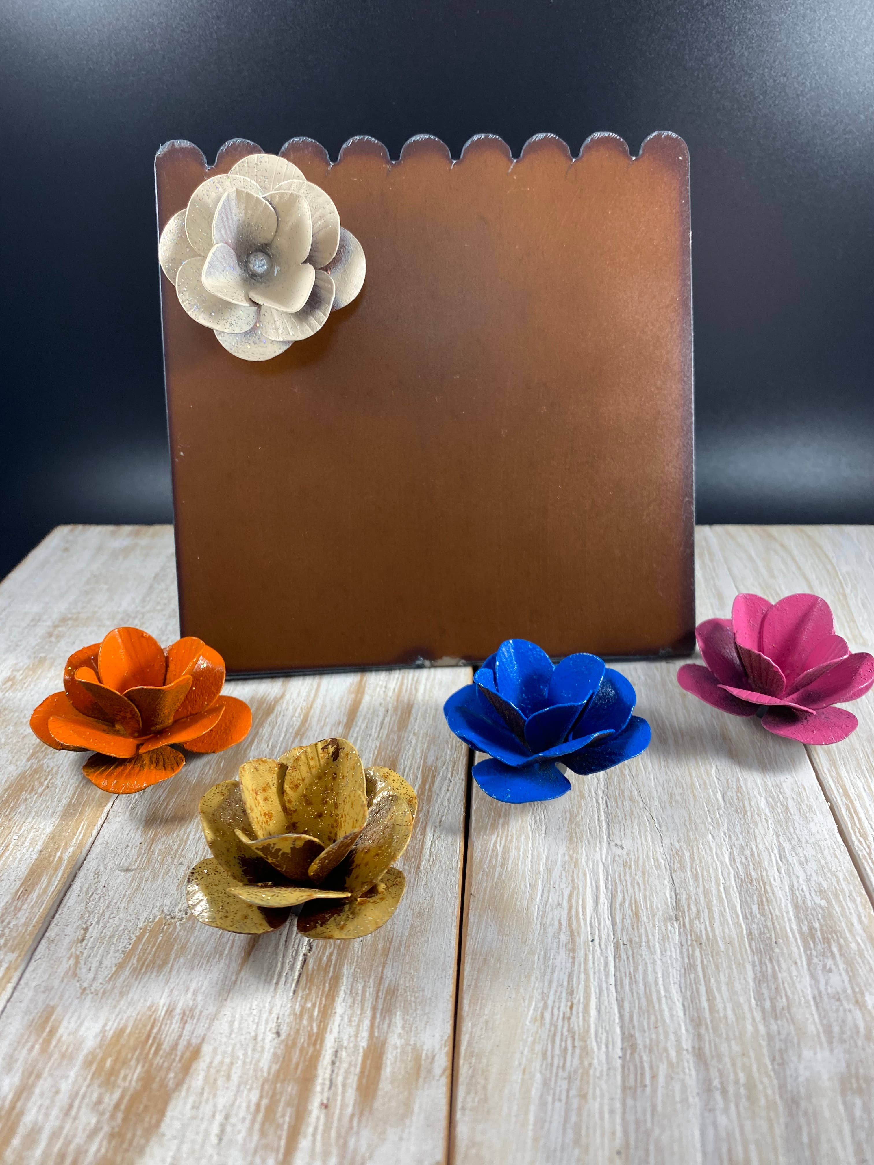 Metal Frame with Flower Magnet