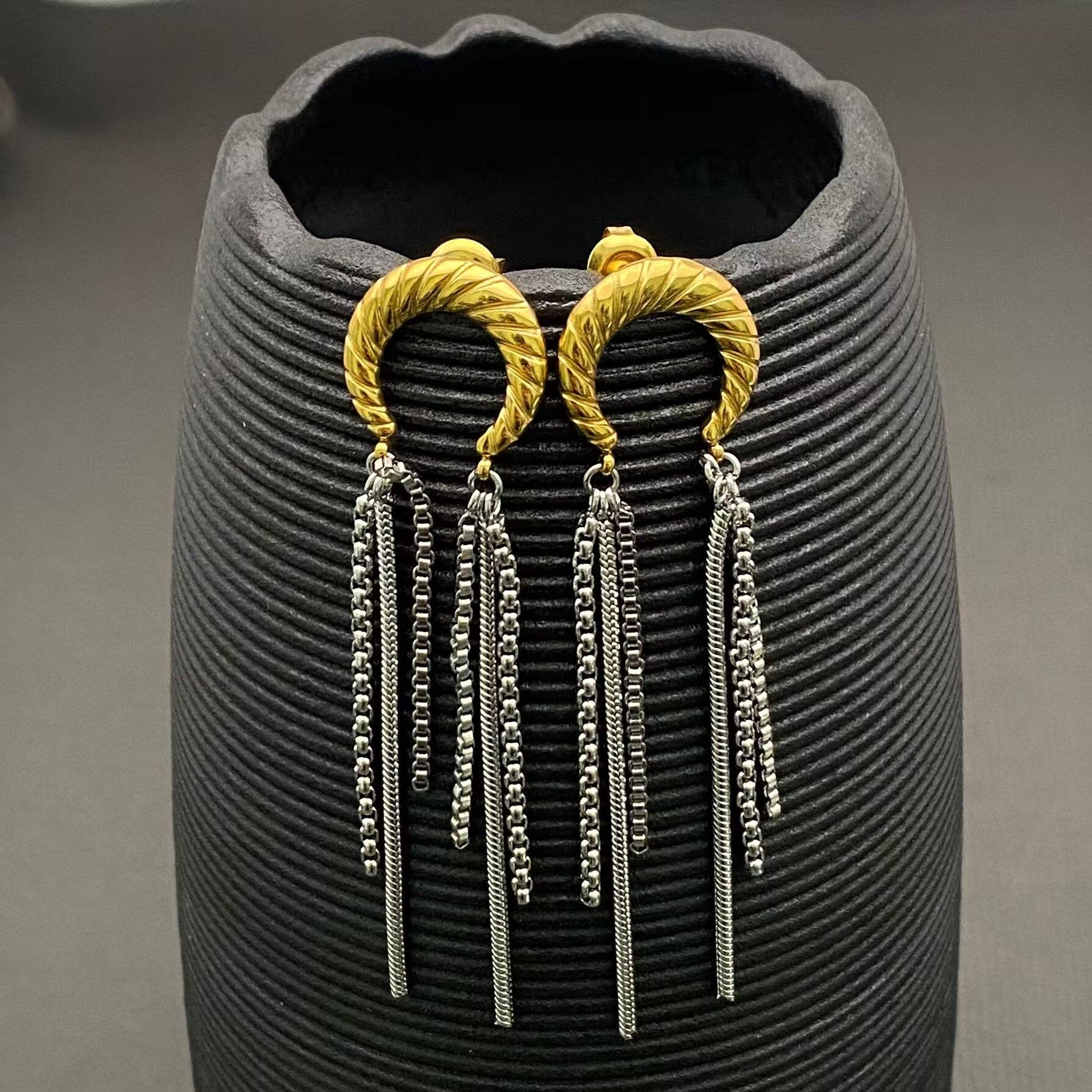 18K GP Chain fringe S. Steel Moon Earrings