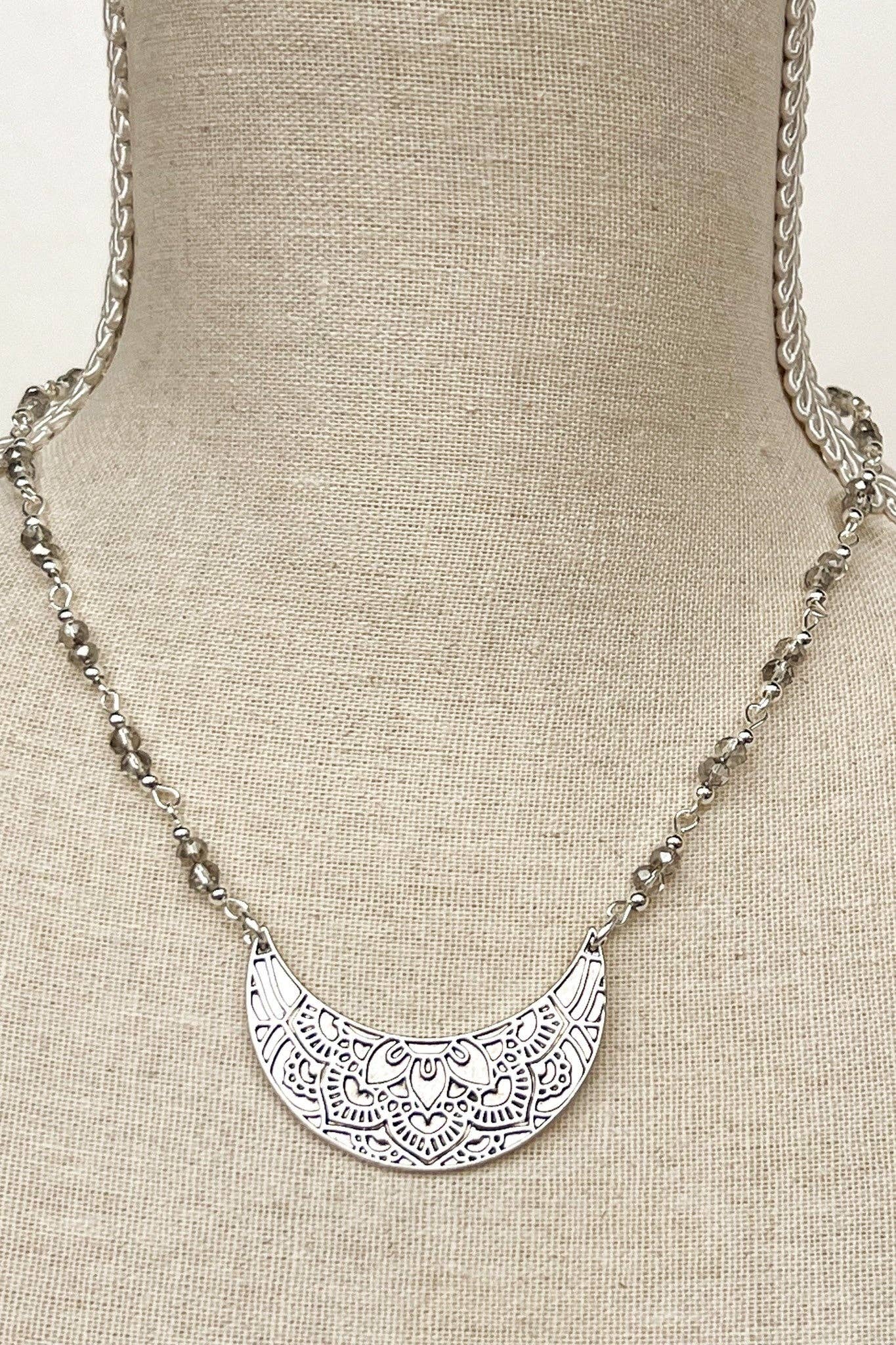 Wonder Woman Necklace in Silver