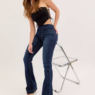High-Rise Dark Flare Jegging