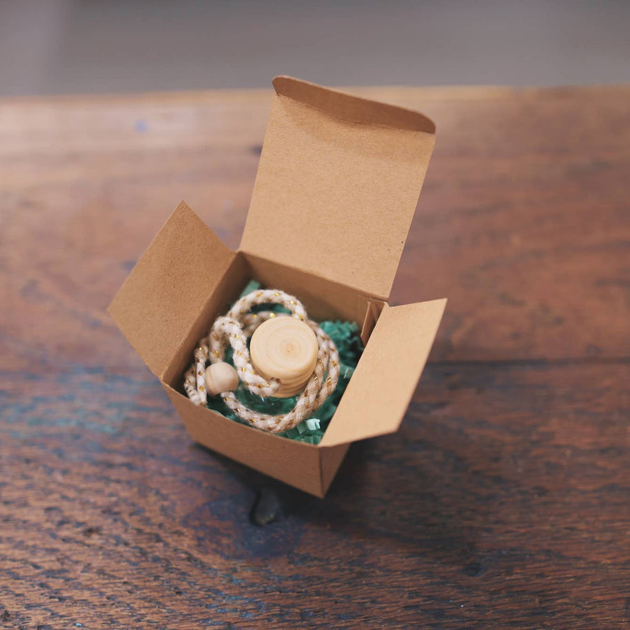 Airy Cotton + Primrose Scented Oil Car Diffuser