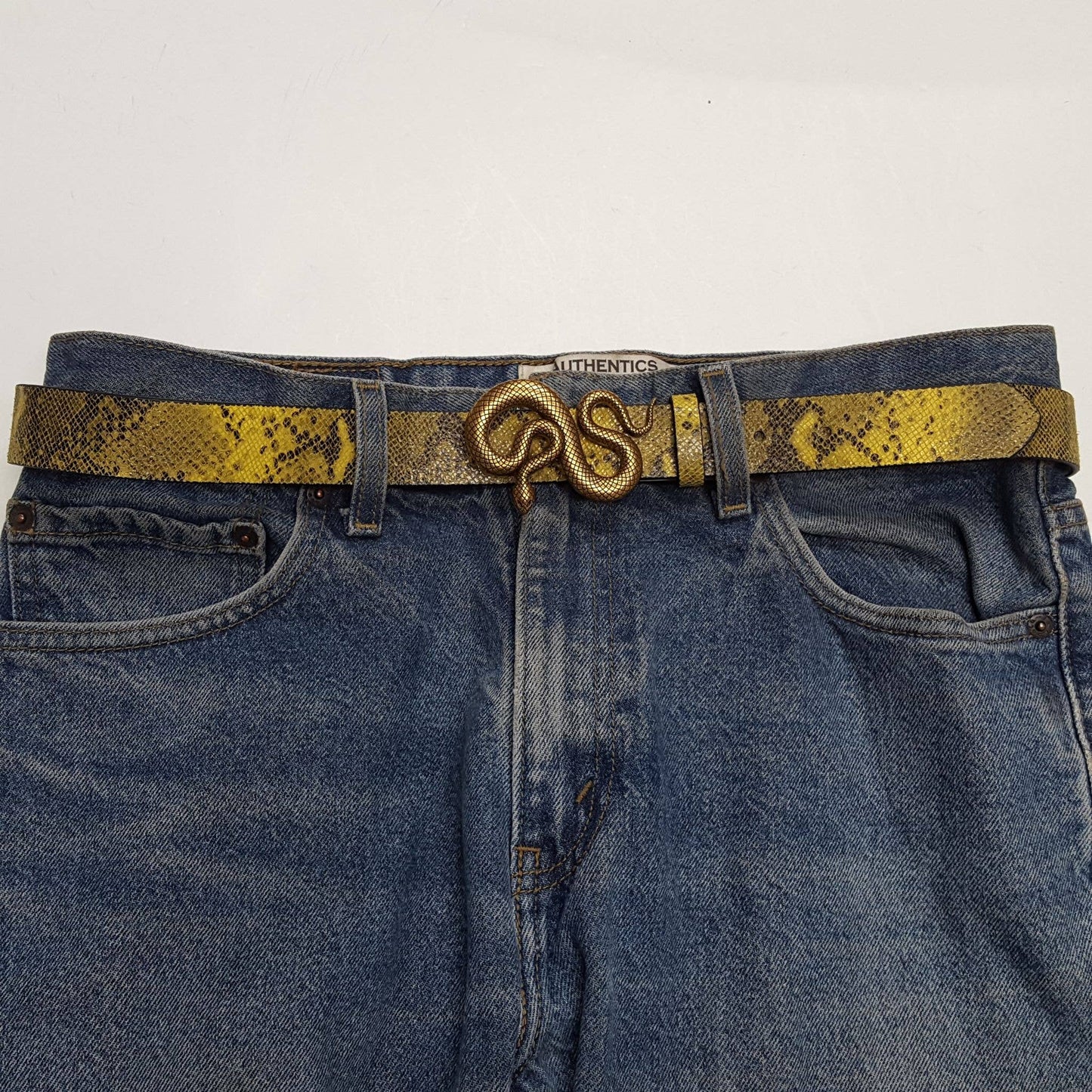 Snake Printed leather belt w. a Snake buckle