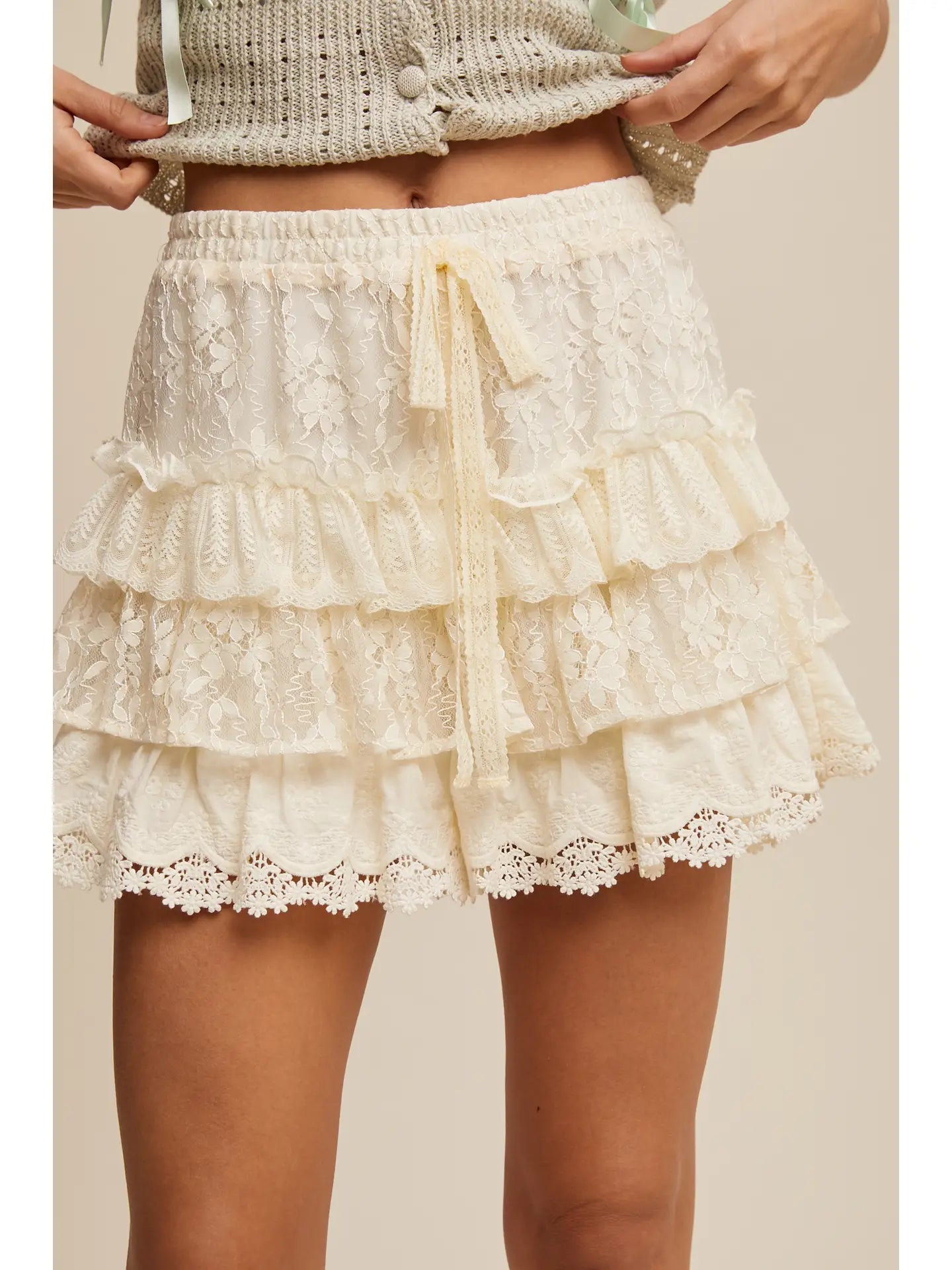 Lace Tiered Shorts with Ruffle