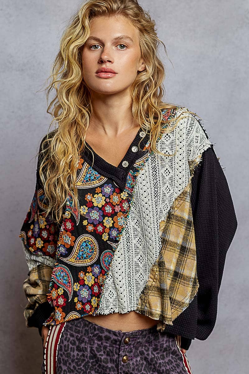 Patwork V-Neck Knit Top