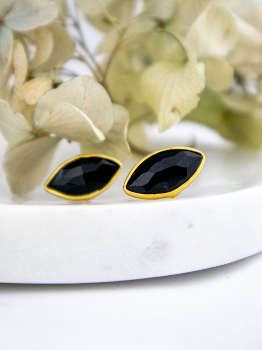 Mila Leaf Earrings - Gold