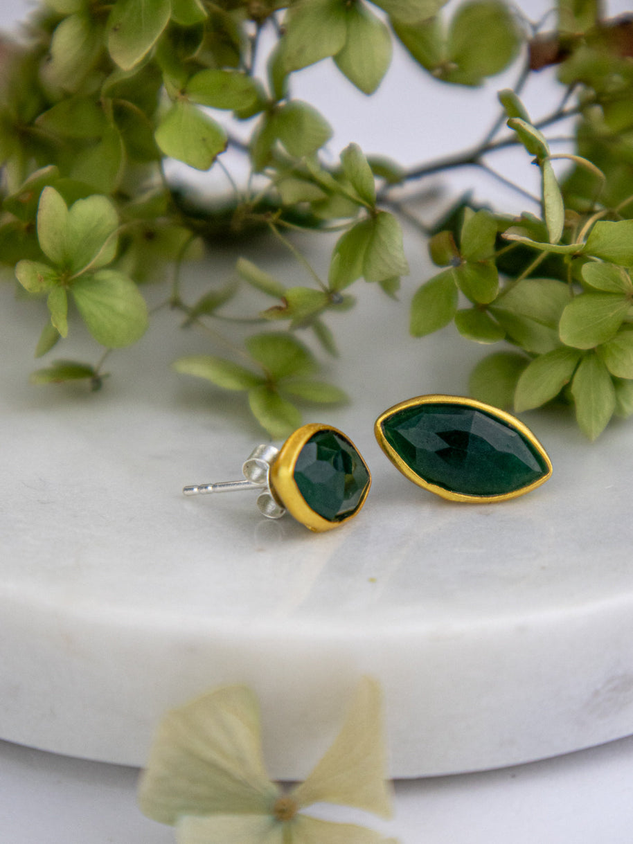 Mila Leaf Earrings - Gold