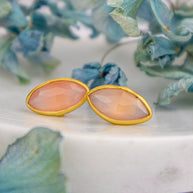 Mila Leaf Earrings - Gold