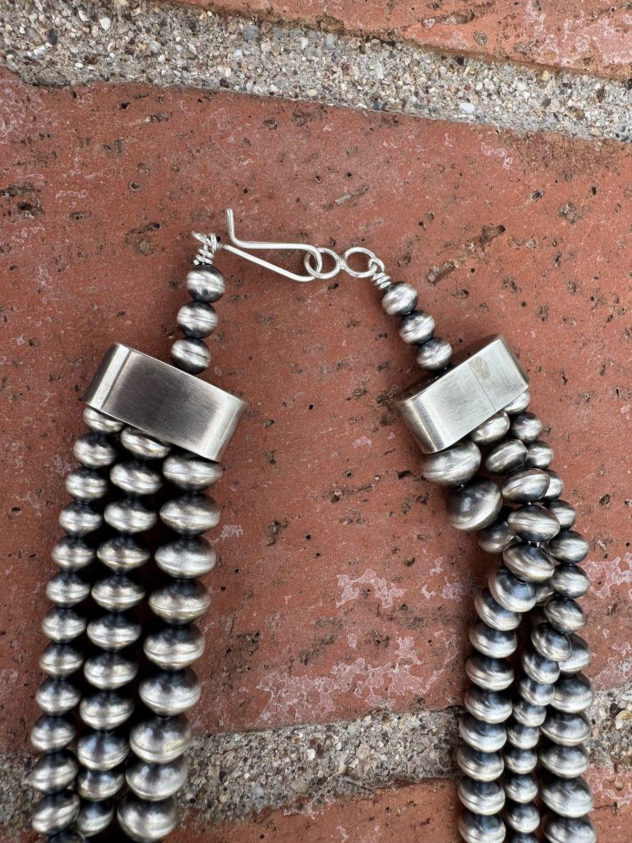 Handcrafted Kingman Webb Turquoise & Sterling Silver Beaded 3 Strand 6mm Beaded Necklace 20