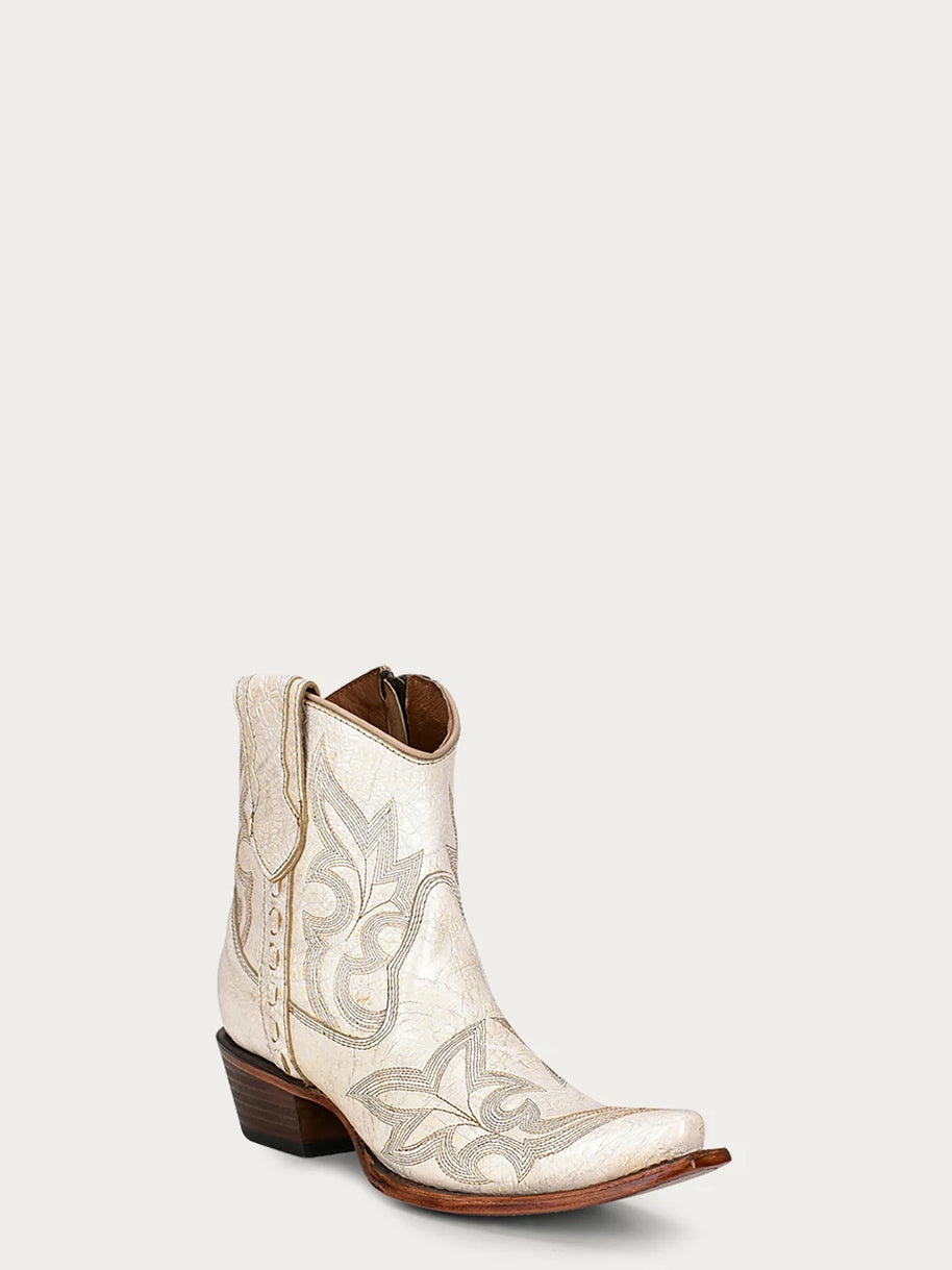 Pearl Snip Toe Ankle Boot, L5916