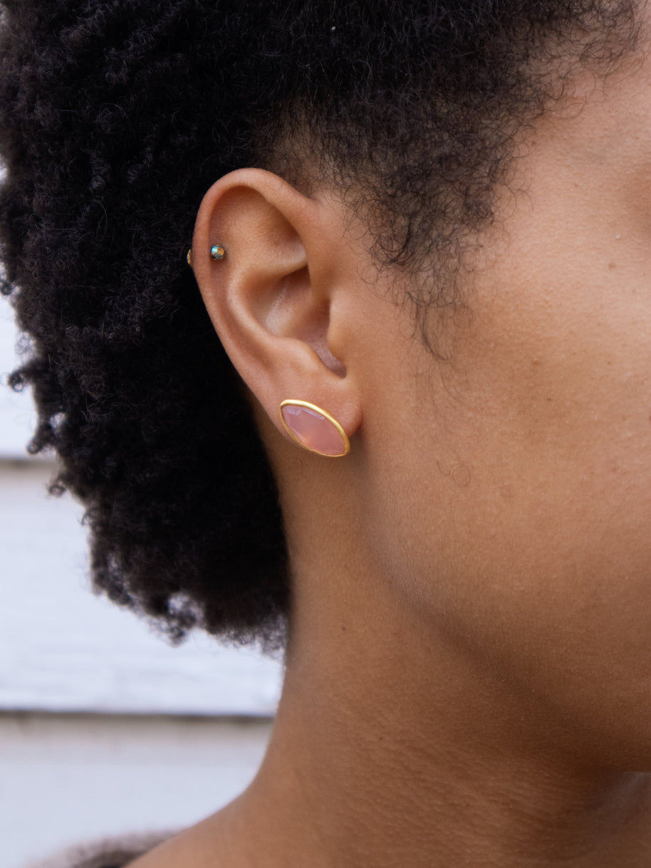 Mila Leaf Earrings - Gold