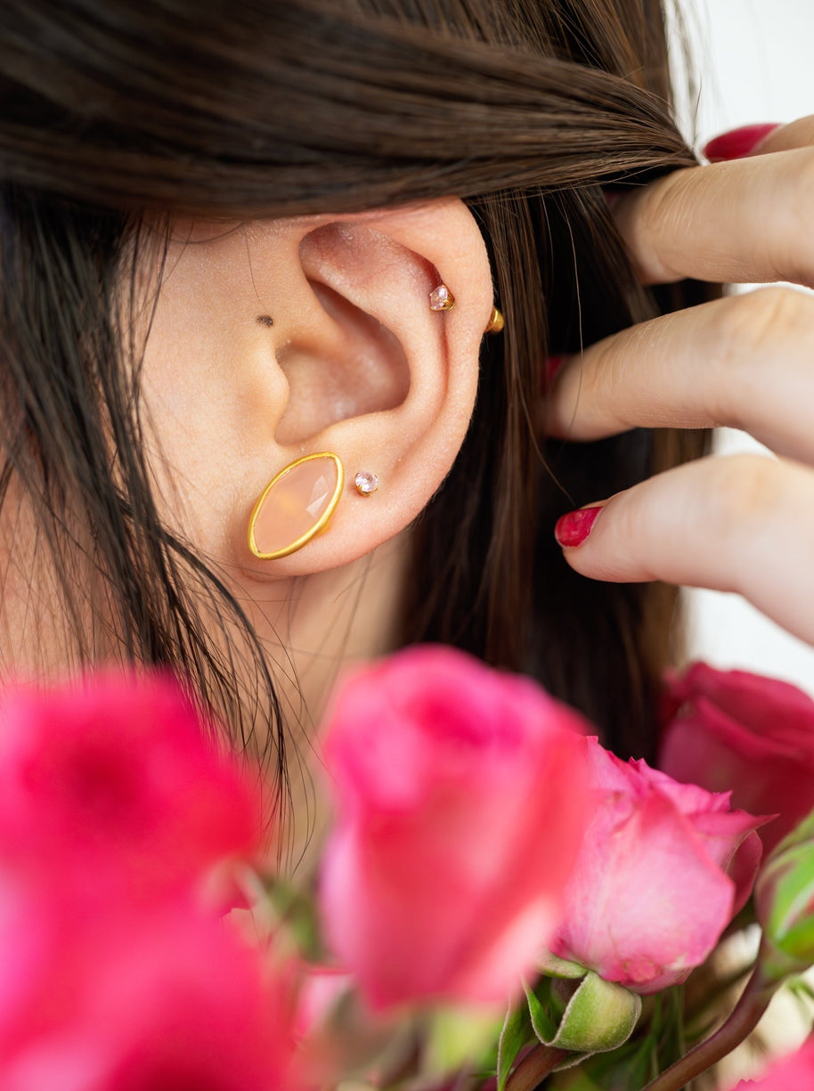 Mila Leaf Earrings - Gold