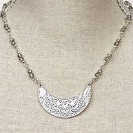 Wonder Woman Necklace in Silver