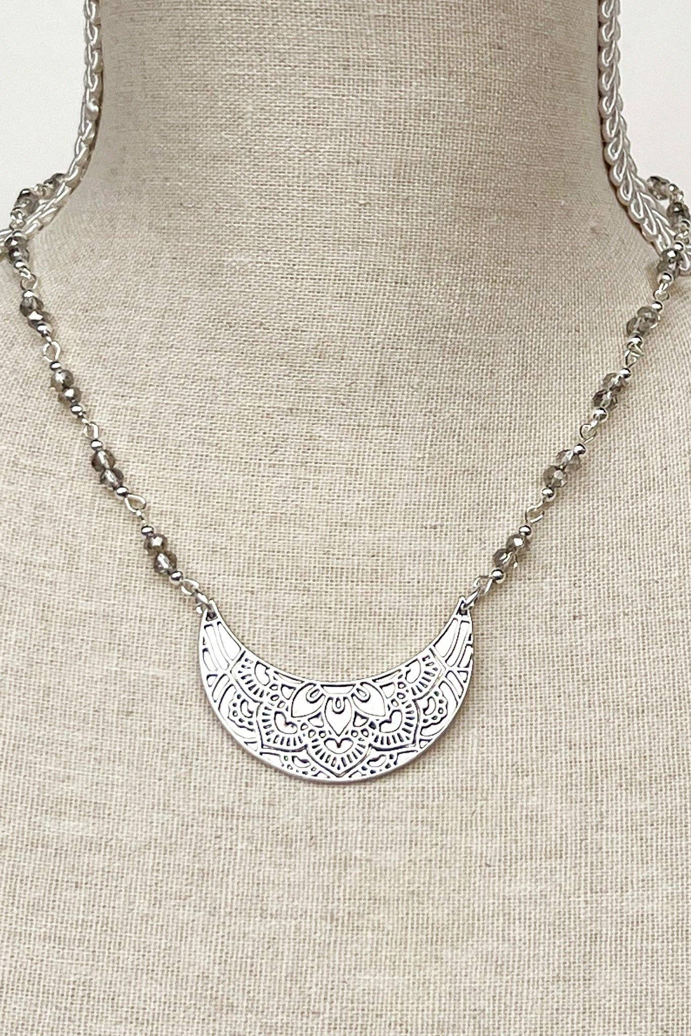 Wonder Woman Necklace in Silver