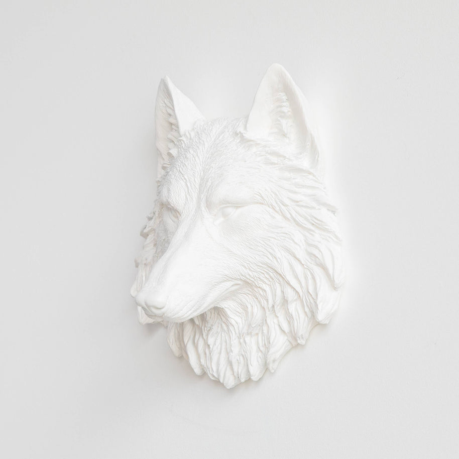 Mini Wolf Head Wall Mount, Bronze