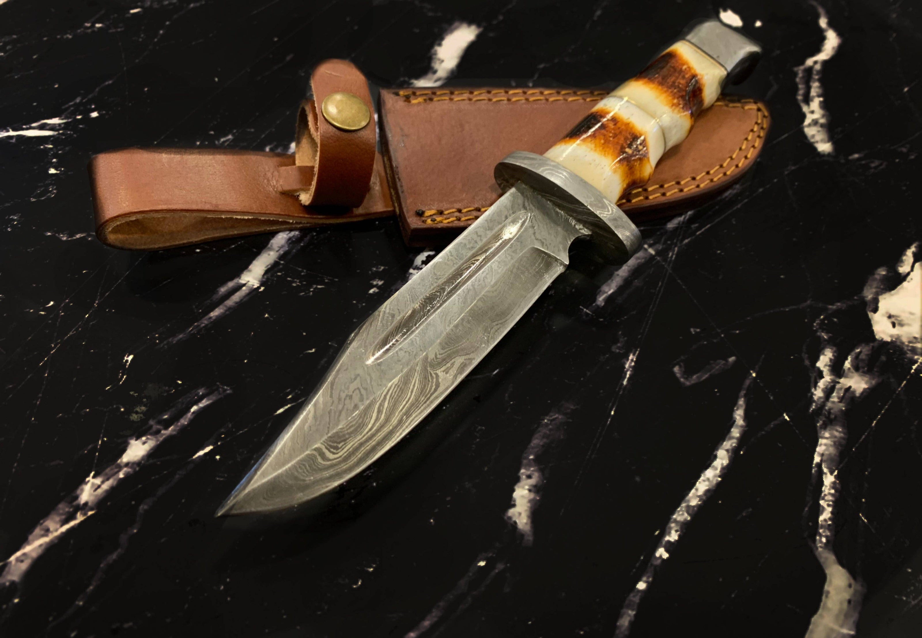 Damascus Hunting Knife Full Tang with Damascus Hilt