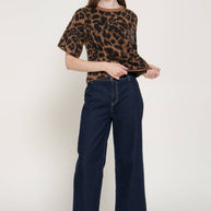 Short Sleeve Round Neck Leopard Jacquard Sweater Top