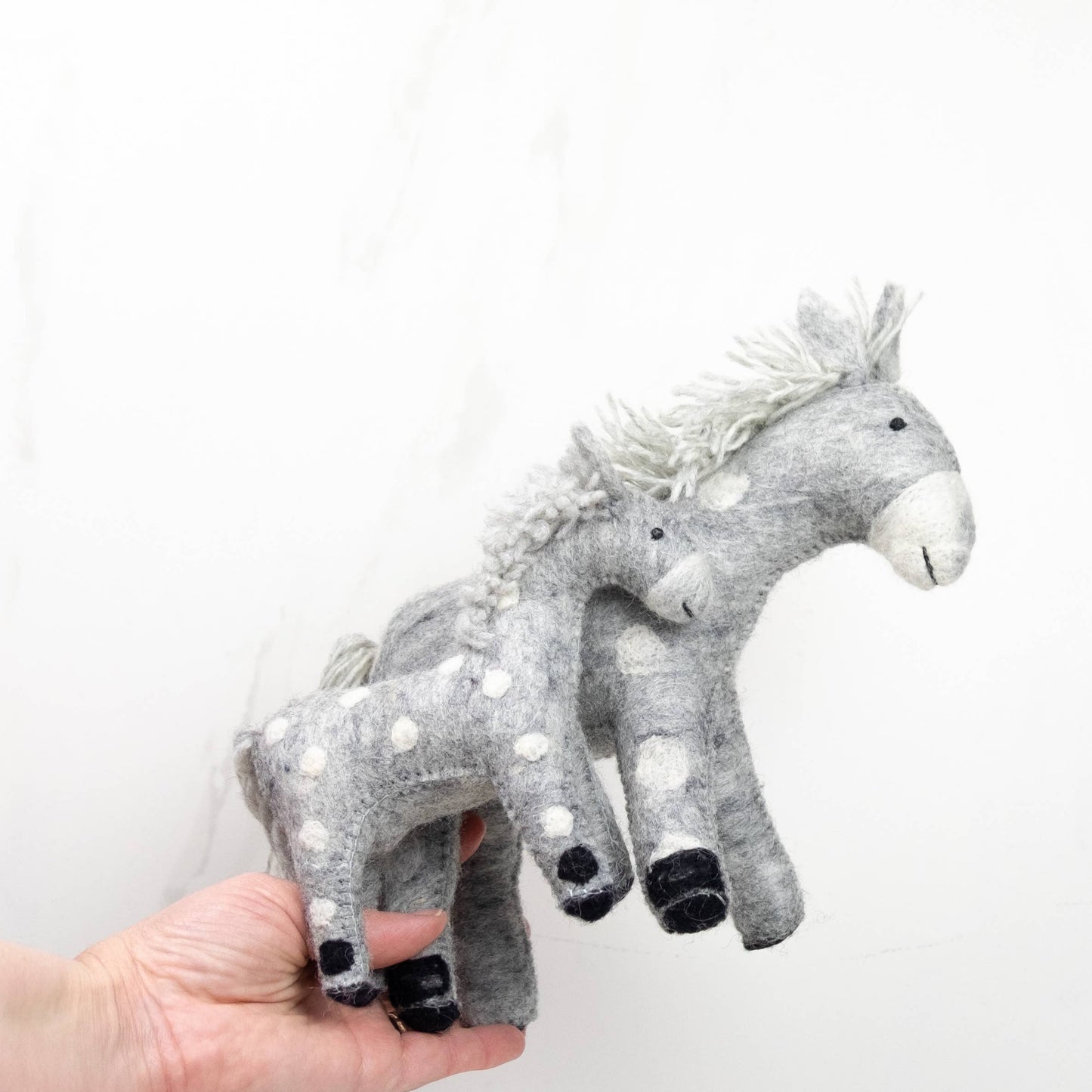 Horse - Dapple Grey Large