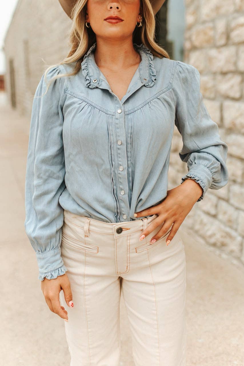 Light Wash Long-Sleeve Denim Pearl Snap