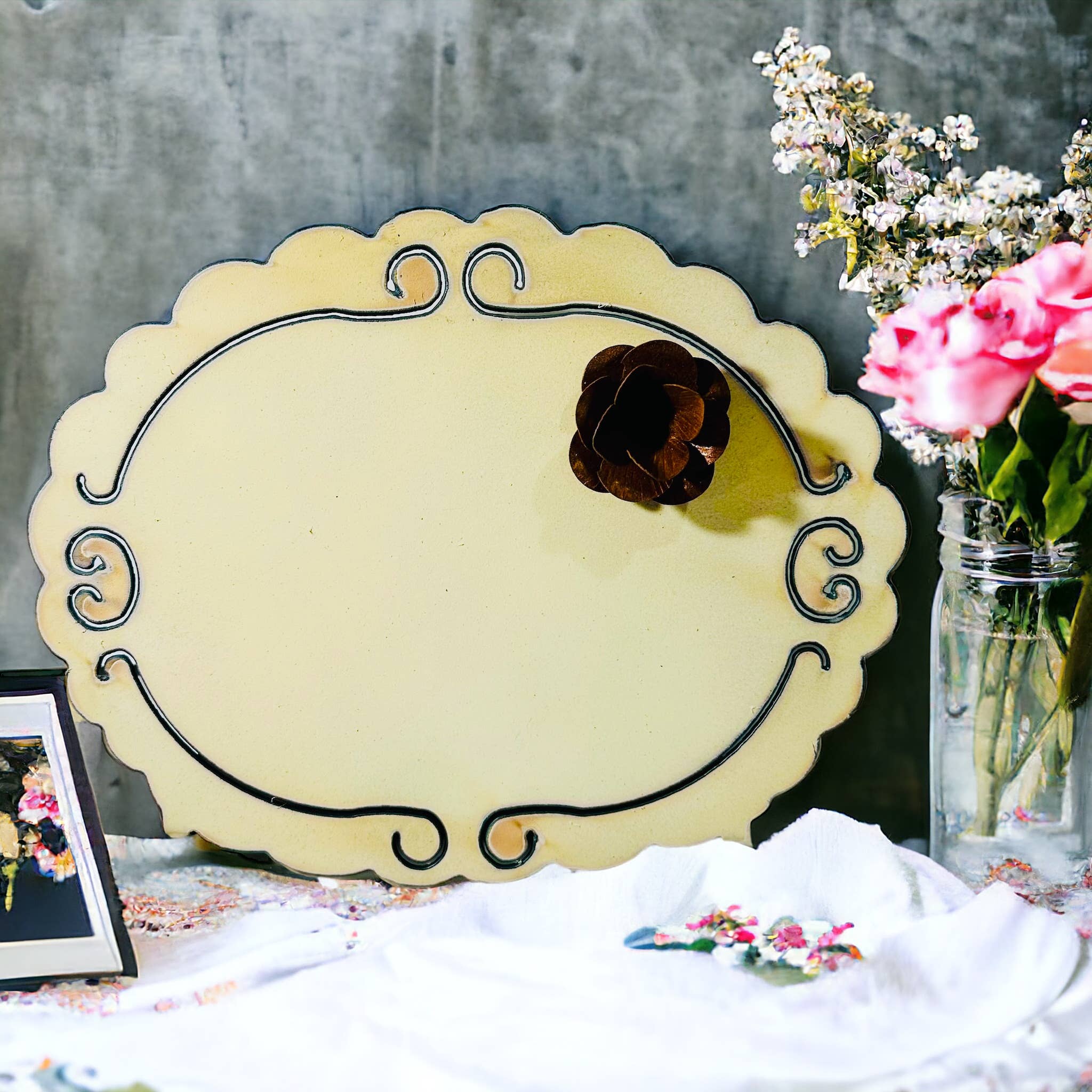 Metal Flower Frame with Magnet